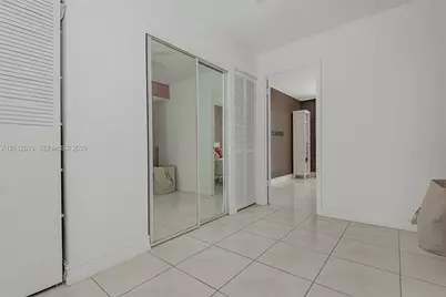 2750 NE 183rd St #1612, Aventura, FL 33160 - Photo 21