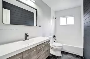 5161 SW 7th Ct, Margate, FL 33068 - Photo 17