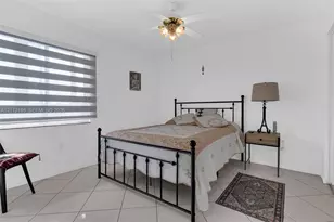 1650 SW 124th Terrace, Pembroke Pines, FL 33027 - Photo 17