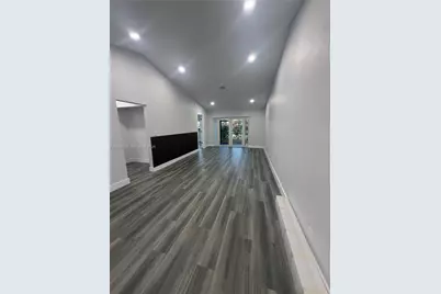 9301 NW 61st St, Tamarac, FL 33321 - Photo 5