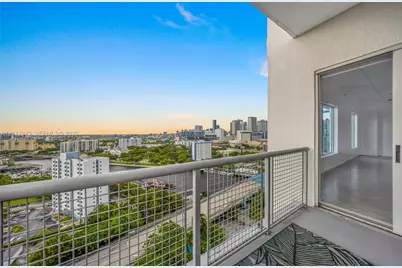 10 SW South River Dr #PHI15, Miami, FL 33130 - Photo 33