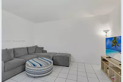 830 NE 199th St #201A, Miami, FL 33179 - Photo 3