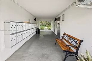4025 N Federal Hwy, Oakland Park, FL 33308 - Photo 31