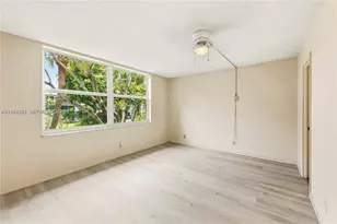 4025 N Federal Hwy, Oakland Park, FL 33308 - Photo 5