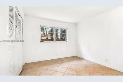 500 NW 96th Ter, Pembroke Pines, FL 33024 - Photo 15
