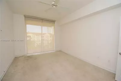 3001 NE 185th St #636, Aventura, FL 33180 - Photo 11