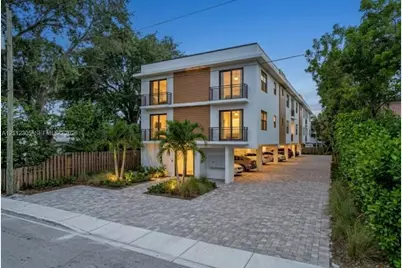 1008 N 18th Ct, Hollywood, FL 33020 - Photo 17
