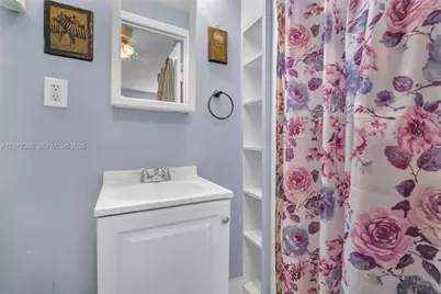 1008 N 18th Ct, Hollywood, FL 33020 - Photo 51