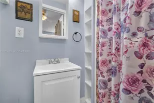 1008 N 18th Ct, Hollywood, FL 33020 - Photo 51
