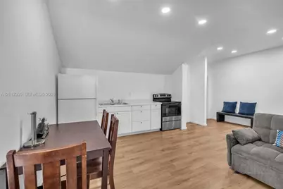 1008 N 18th Ct, Hollywood, FL 33020 - Photo 25