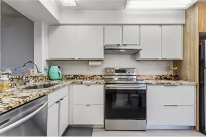 10803 Cypress Glen Dr #10803, Coral Springs, FL 33071 - Photo 9