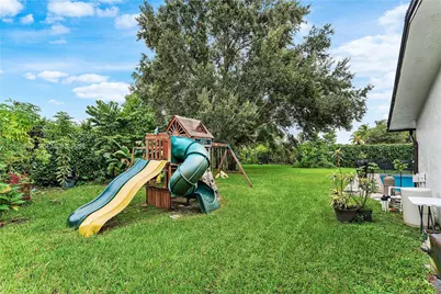 10936 NW 41st Dr, Coral Springs, FL 33065 - Photo 39
