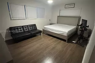 19600 NE 18th Pl, Miami, FL 33179 - Photo 5