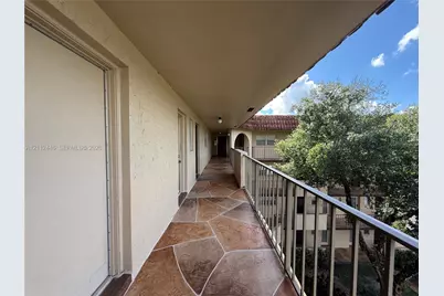 6100 S Falls Cir Dr #411, Lauderhill, FL 33319 - Photo 23