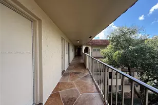 6100 S Falls Cir Dr, Lauderhill, FL 33319 - Photo 23