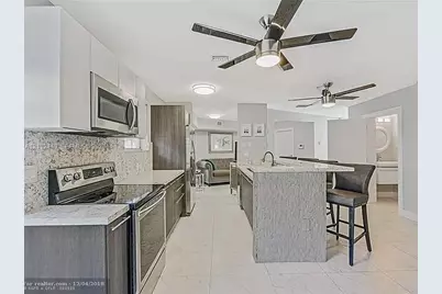 725 SE 14th Court, Fort Lauderdale, FL 33316 - Photo 1