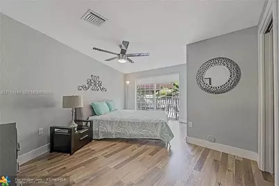 725 SE 14th Court, Fort Lauderdale, FL 33316 - Photo 3