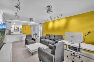 2607 NE 8th Ave, Wilton Manors, FL 33334 - Photo 11