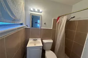 1271 NE 32nd St, Oakland Park, FL 33334 - Photo 5