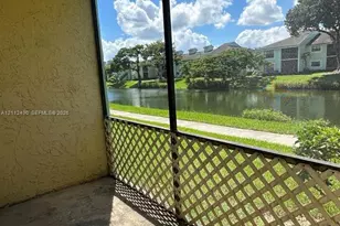 4025 NW 87th Ave, Sunrise, FL 33351 - Photo 9