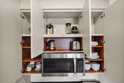 2775 NE 187th St #PENTHOUSE 3--REMODELED-, Aventura, FL 33180 - Photo 17
