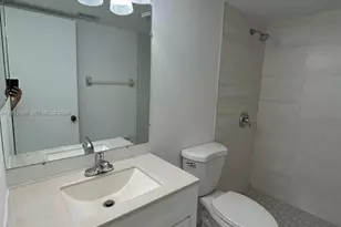 820 Twin Lakes Dr, Coral Springs, FL 33071 - Photo 5