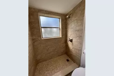 820 Twin Lakes Dr #820, Coral Springs, FL 33071 - Photo 7