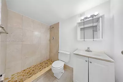 17021 N Bay Rd #101, Sunny Isles Beach, FL 33160 - Photo 13