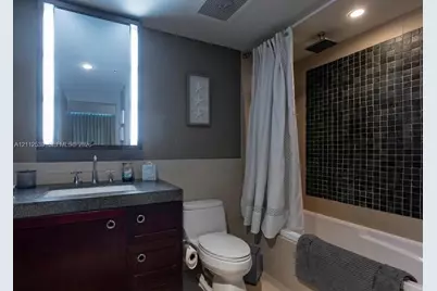 17315 Collins Ave #705, Sunny Isles Beach, FL 33160 - Photo 3