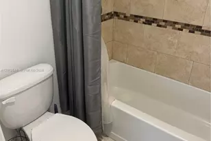 1301 NE Miami Gardens Dr, Miami, FL 33179 - Photo 15