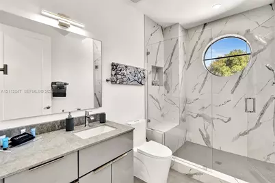 2100 Miami Rd #204, Fort Lauderdale, FL 33316 - Photo 23