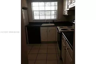 2121 NW 96th Terrace, Pembroke Pines, FL 33024 - Photo 23