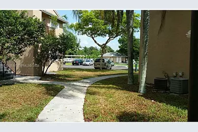 2121 NW 96th Ter #14J, Pembroke Pines, FL 33024 - Photo 5