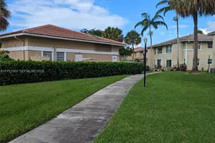 10196 Twin Lakes Dr, Coral Springs, FL 33071 - Photo 23