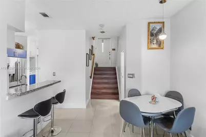 311 SW 95th Ter, Pembroke Pines, FL 33025 - Photo 23