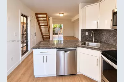8923 NE 4th Ave Rd #8923, Miami Shores, FL 33138 - Photo 3