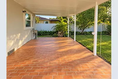 7564 Farragut St #7564, Hollywood, FL 33024 - Photo 11