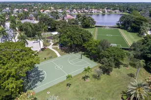 1422 Victoria Isle Dr, Weston, FL 33327 - Photo 69