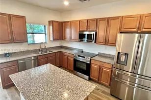 771 NE 191st St, Miami, FL 33179 - Photo 13
