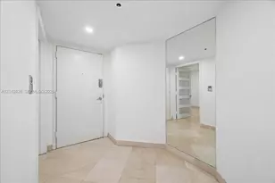1717 N Bayshore Dr, Miami, FL 33132 - Photo 3