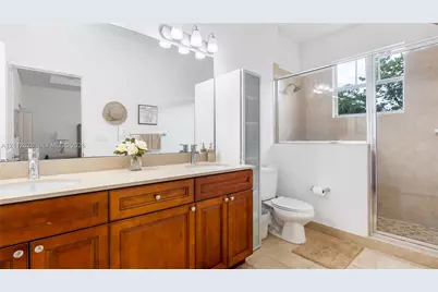 4445 NW 48th Ter, Tamarac, FL 33319 - Photo 11