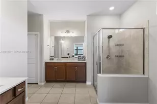 8257 NW 79th Ave, Tamarac, FL 33321 - Photo 43