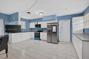 4332 NW 2nd St, Plantation, FL 33317 - Photo 7