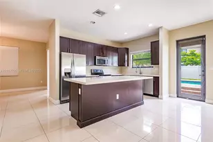 804 NE 191st St, Miami, FL 33179 - Photo 19
