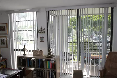 20500 W Country Club Dr #202, Aventura, FL 33180 - Photo 5