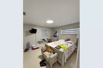 1210 N 71st Ave, Hollywood, FL 33024 - Photo 3