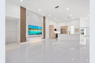 816 Crestview Cir, Weston, FL 33327 - Photo 3