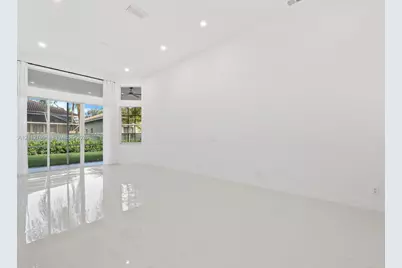 816 Crestview Cir, Weston, FL 33327 - Photo 11