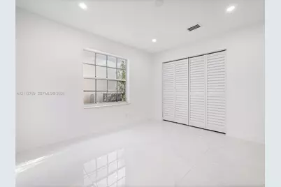 816 Crestview Cir, Weston, FL 33327 - Photo 15