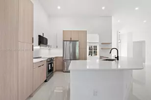 816 Crestview Cir, Weston, FL 33327 - Photo 5